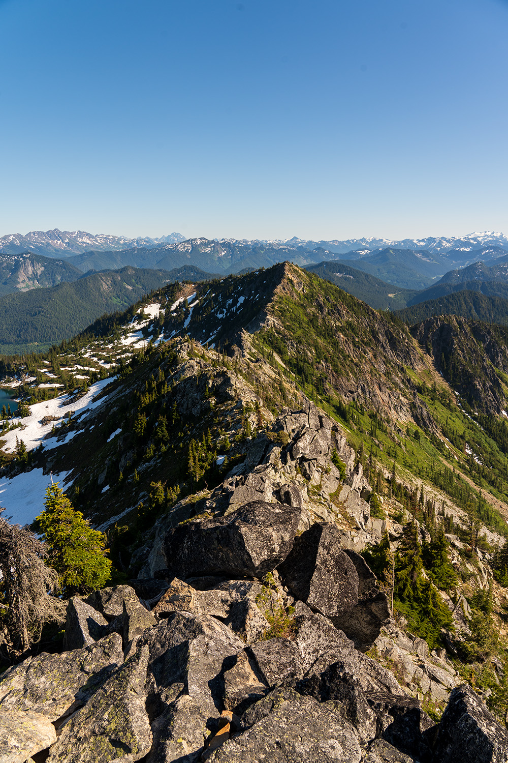 backpacking minotaur lake best hikes cascade mountains labyrinth mountain