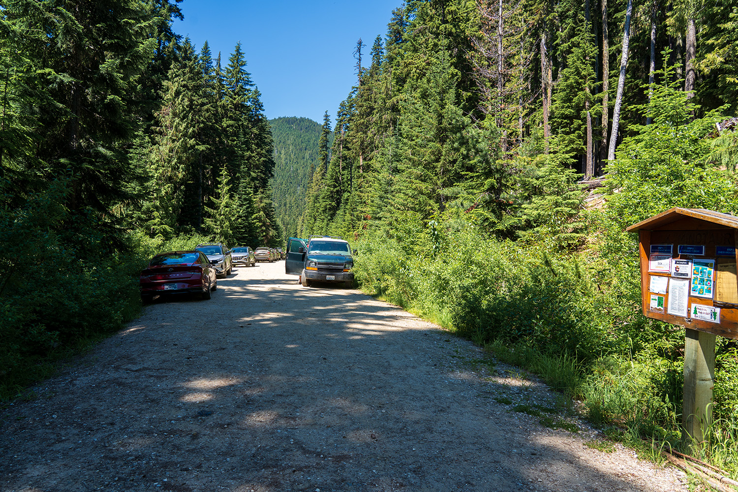 backpacking minotaur lake best hikes cascade mountains trailhead parking