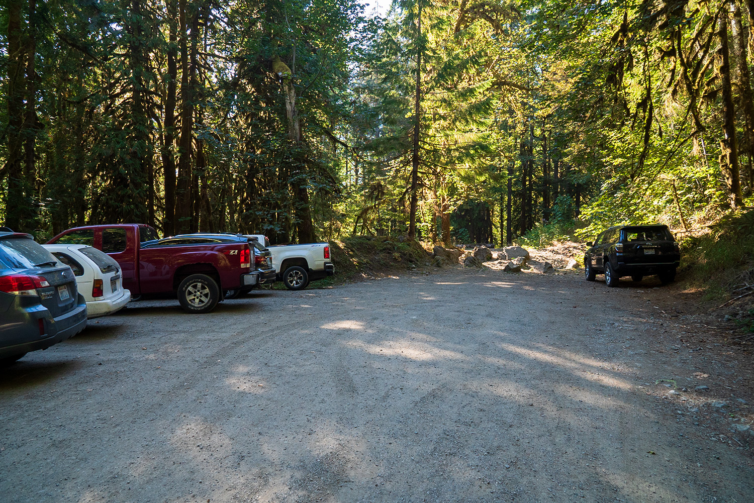 lake constance trailhead parking